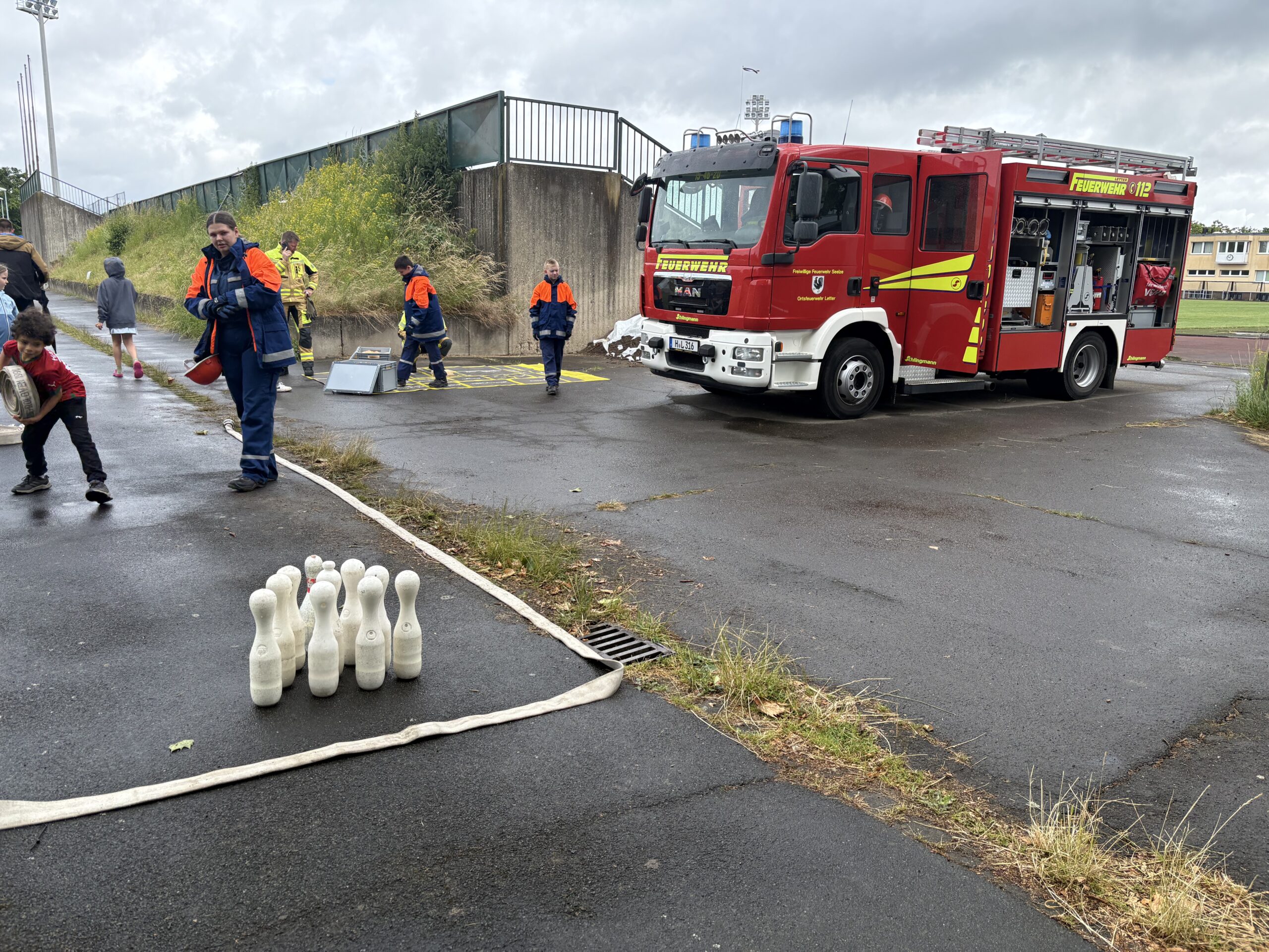 Besuch der Ortsfeuerwehr und Polizei